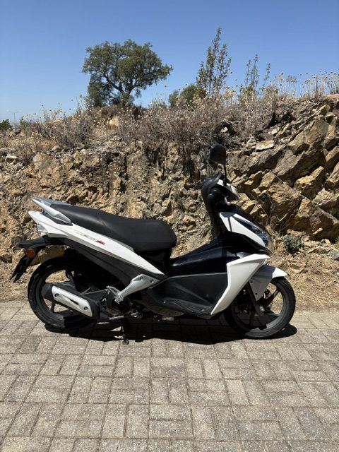 Moto 1